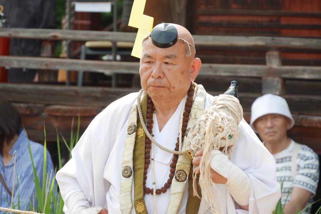 令和七年 柴燈護摩供法要・火渡り