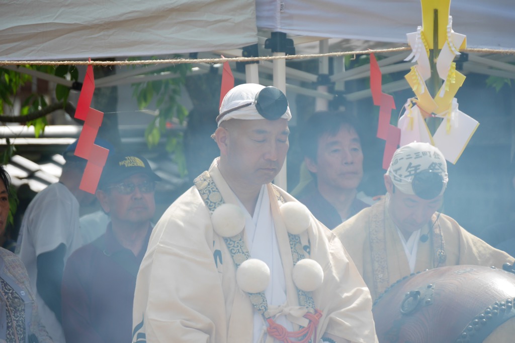 令和七年 柴燈護摩供法要・火渡り